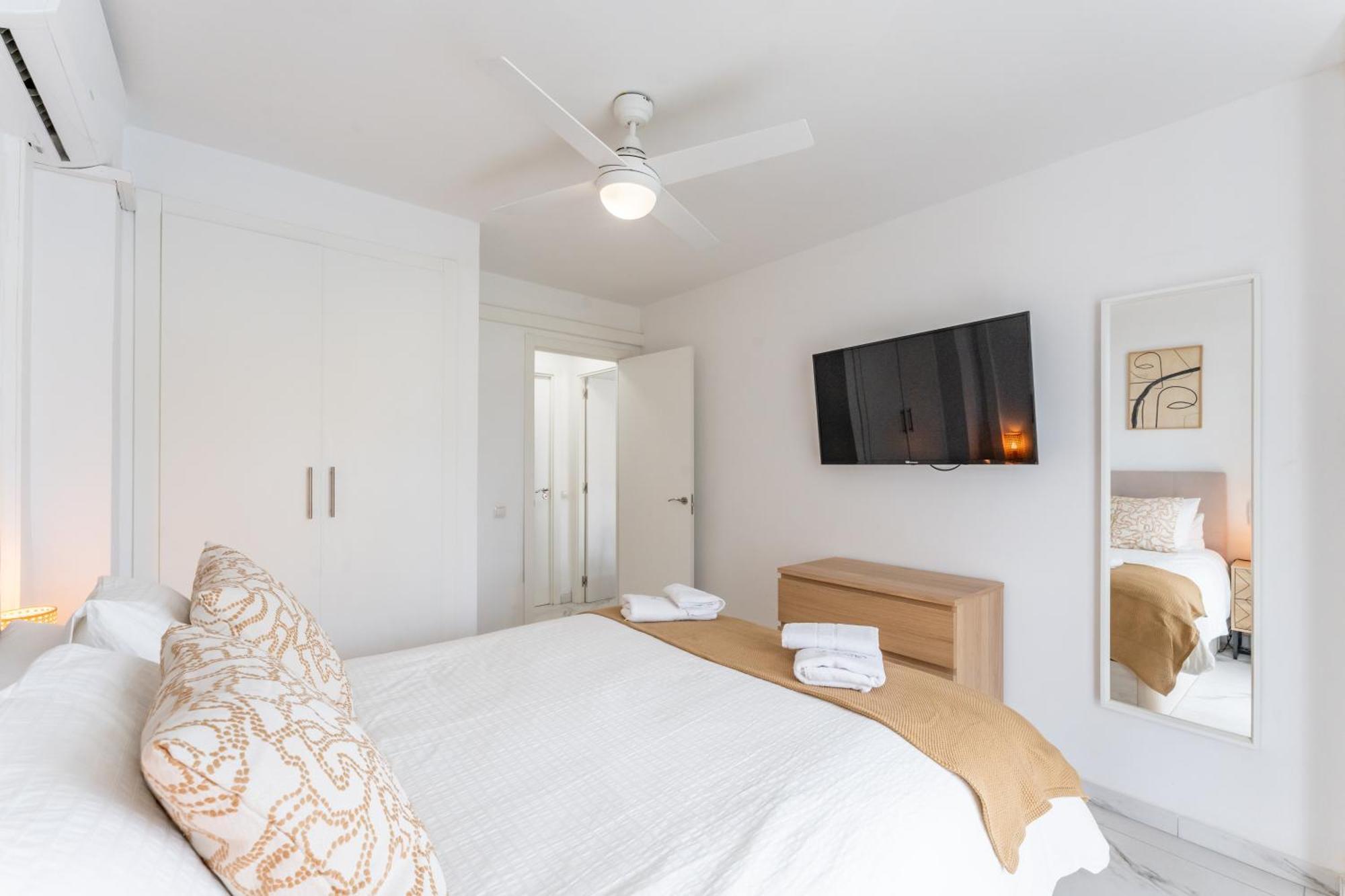 Апартаменти Vb Diana 2Bdrs With Fantastic Sea Views Бенальмадена Екстер'єр фото